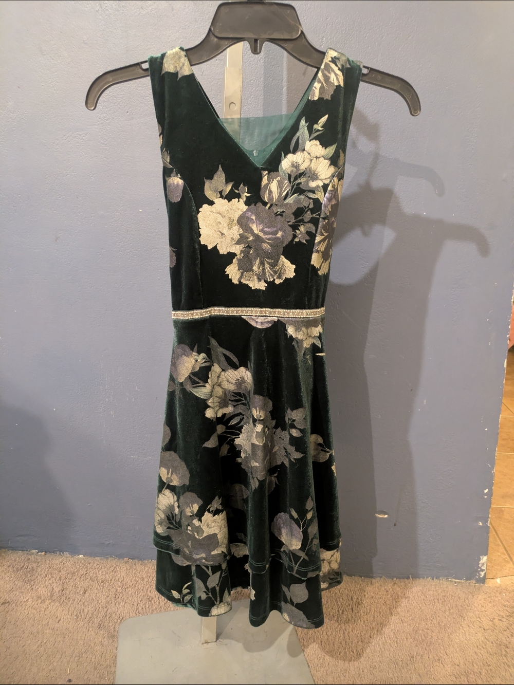Girls 12 Green Velvet Floral V-Neck Semi Formal Party Dress Speechless Kids